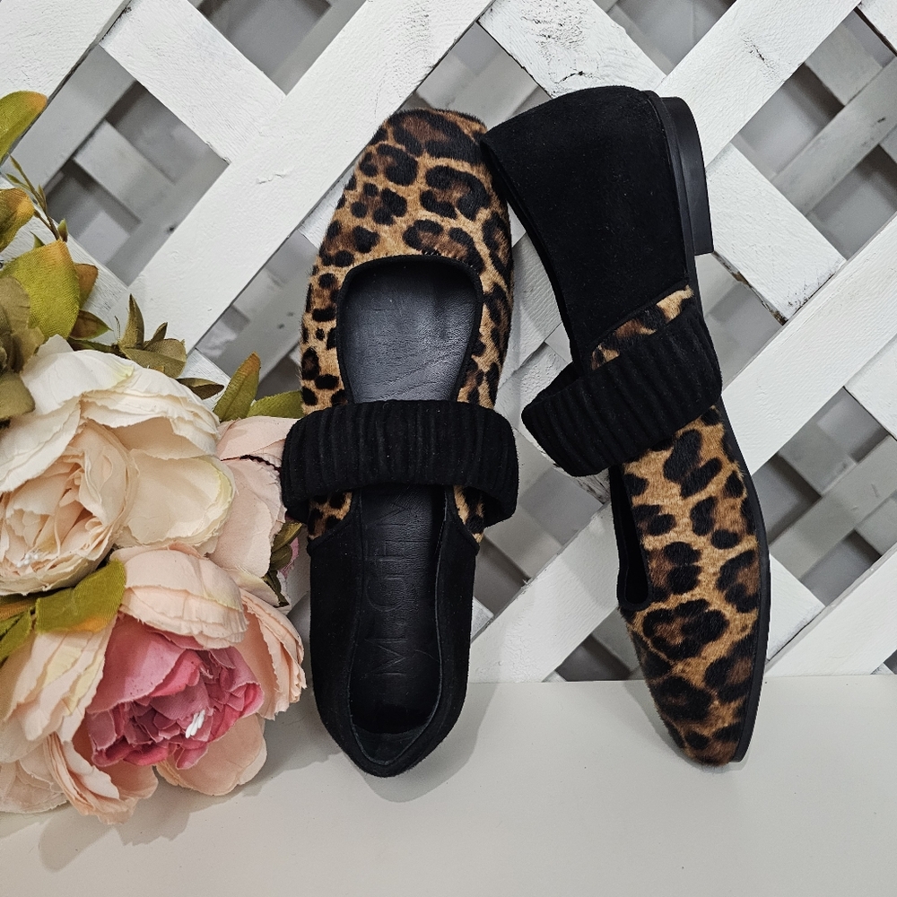 M. Gemi Leopard Print Flats with Black Accent Size 37